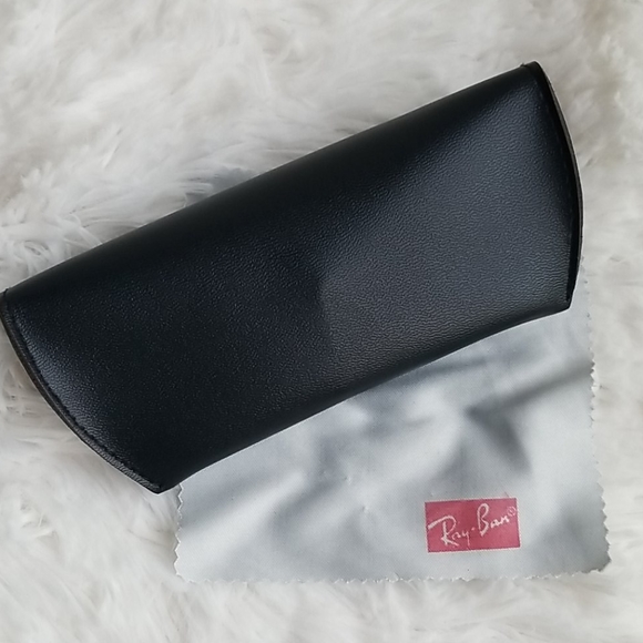 Ray-Ban case only - Picture 3 of 5
